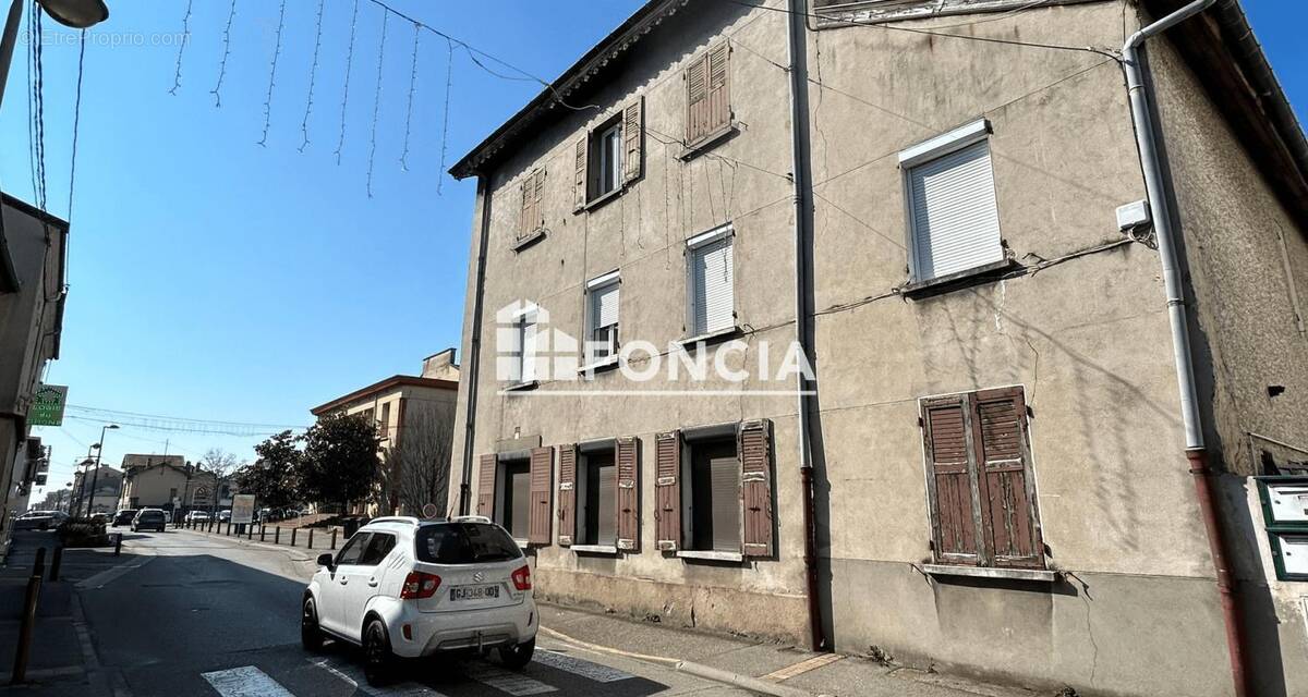 Appartement à LE PEAGE-DE-ROUSSILLON