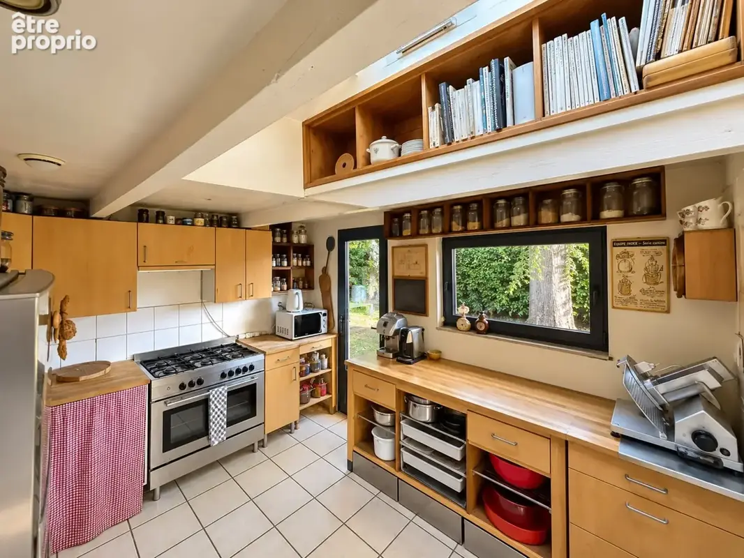 Maison familiale en pierres de caractère – 205 m² – 4 chambres – Jardin de 1 000 m² – Bréhan - photo 9
