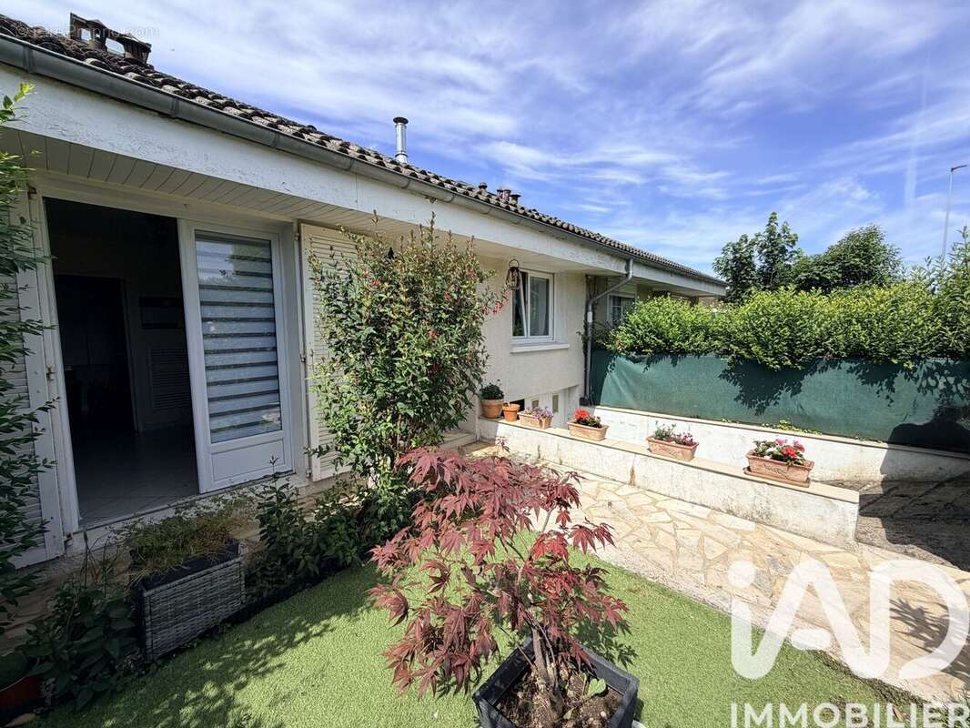 Photo 2 - Maison à PERIGNY