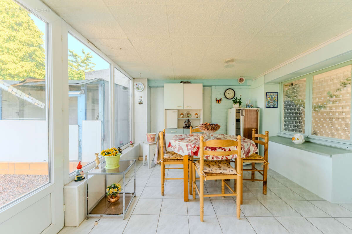Maison semi individuelle avec grand jardin et garage ! - photo 11