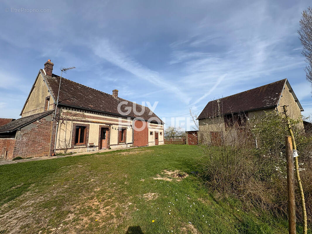 Maison à PULLAY