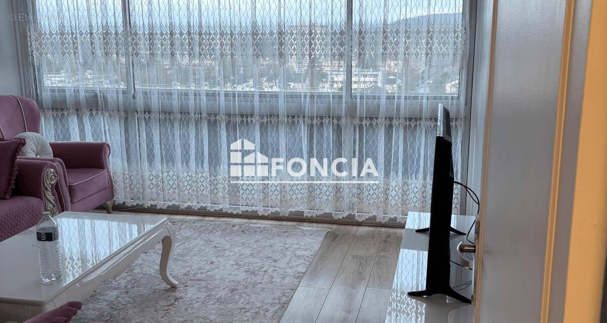 Appartement à VILLIERS-LE-BEL