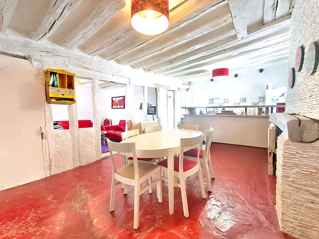 Maison à LEUVILLE-SUR-ORGE