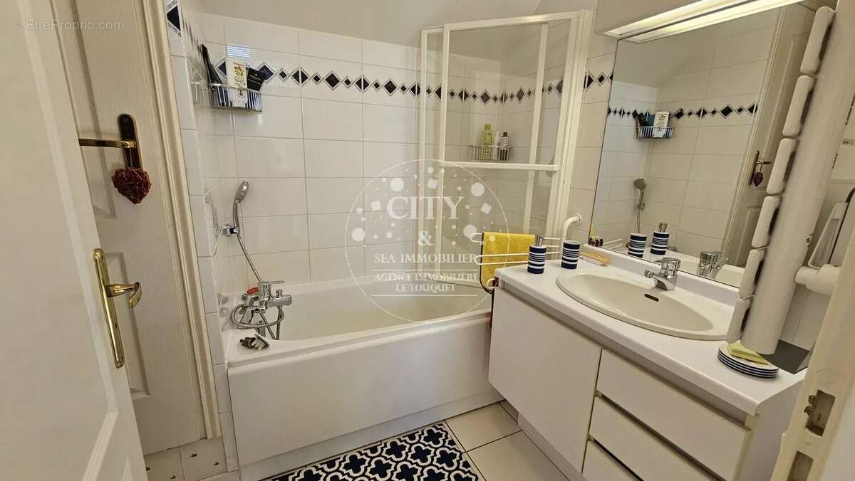 Domaine prive - triplex traversant t3 cabine avec terrasses - photo 22