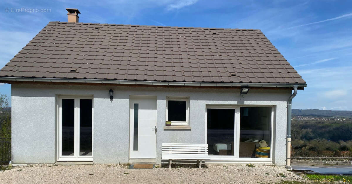 Maison à PLAIMBOIS-VENNES