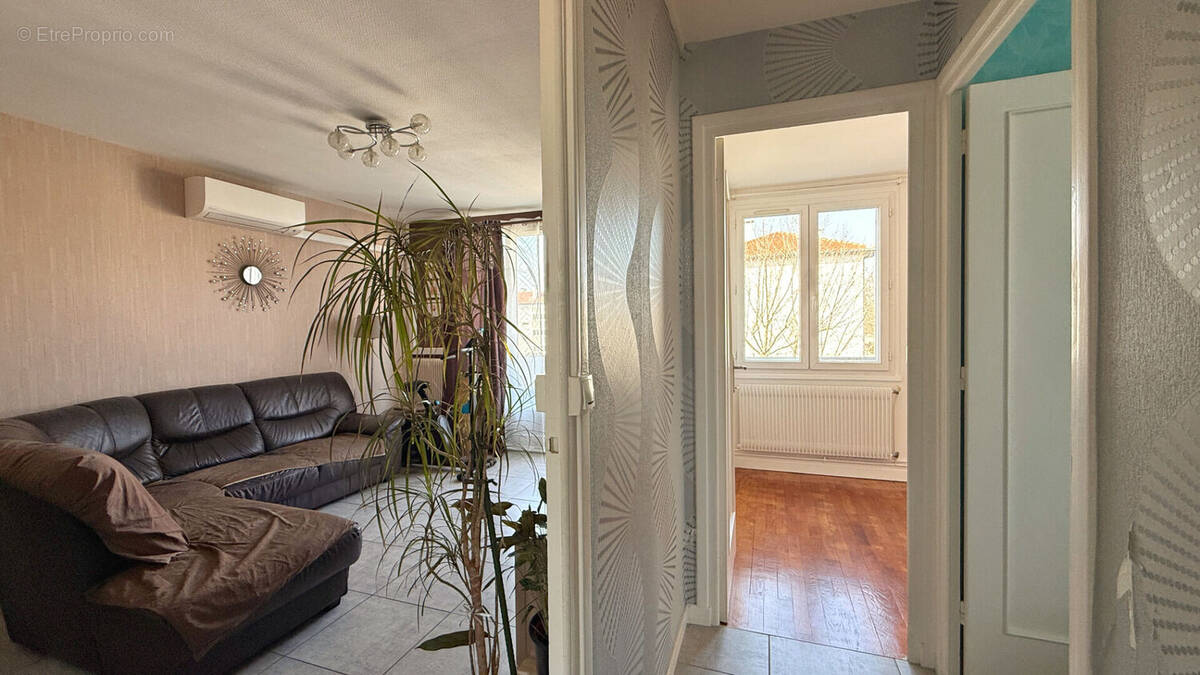 Appartement à LYON-8E