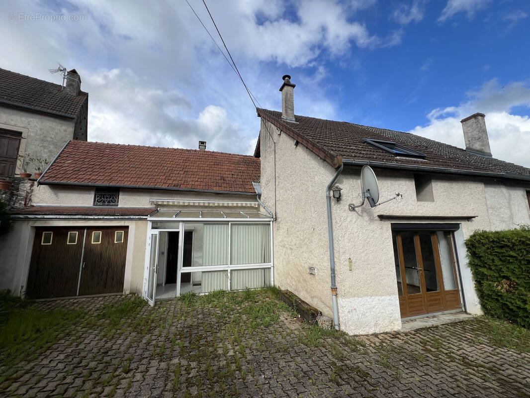 Maison à IVRY-EN-MONTAGNE