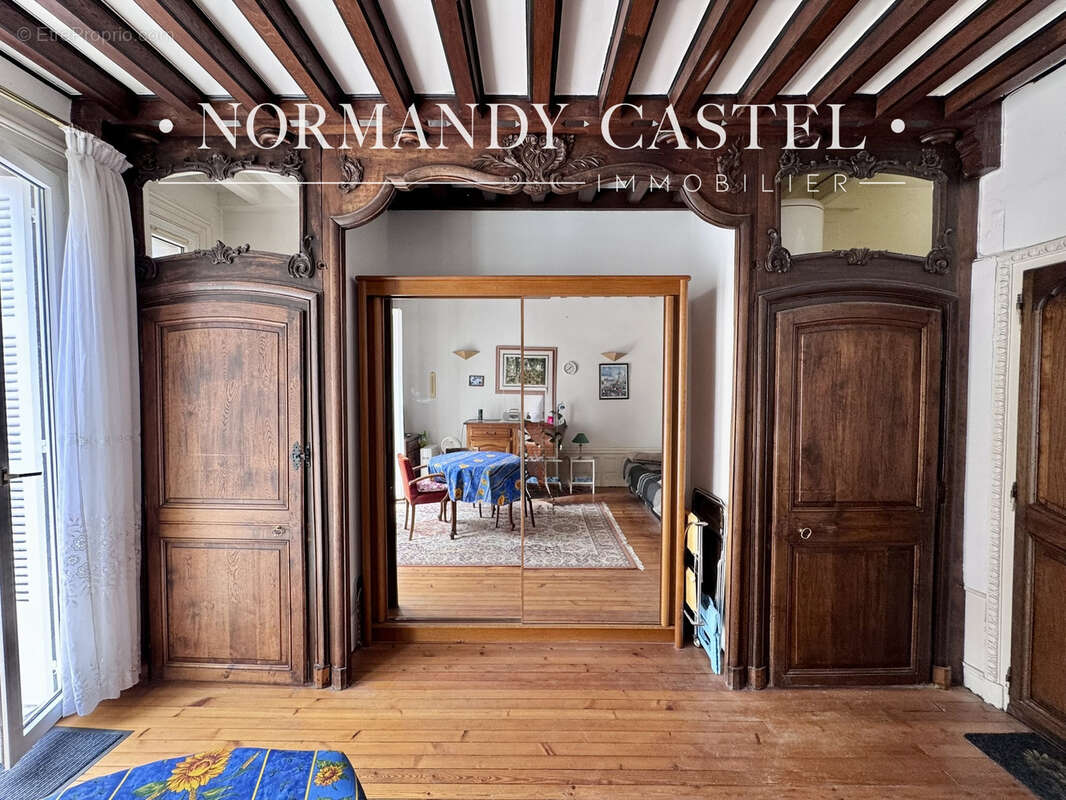 Appartement à TROUVILLE-SUR-MER