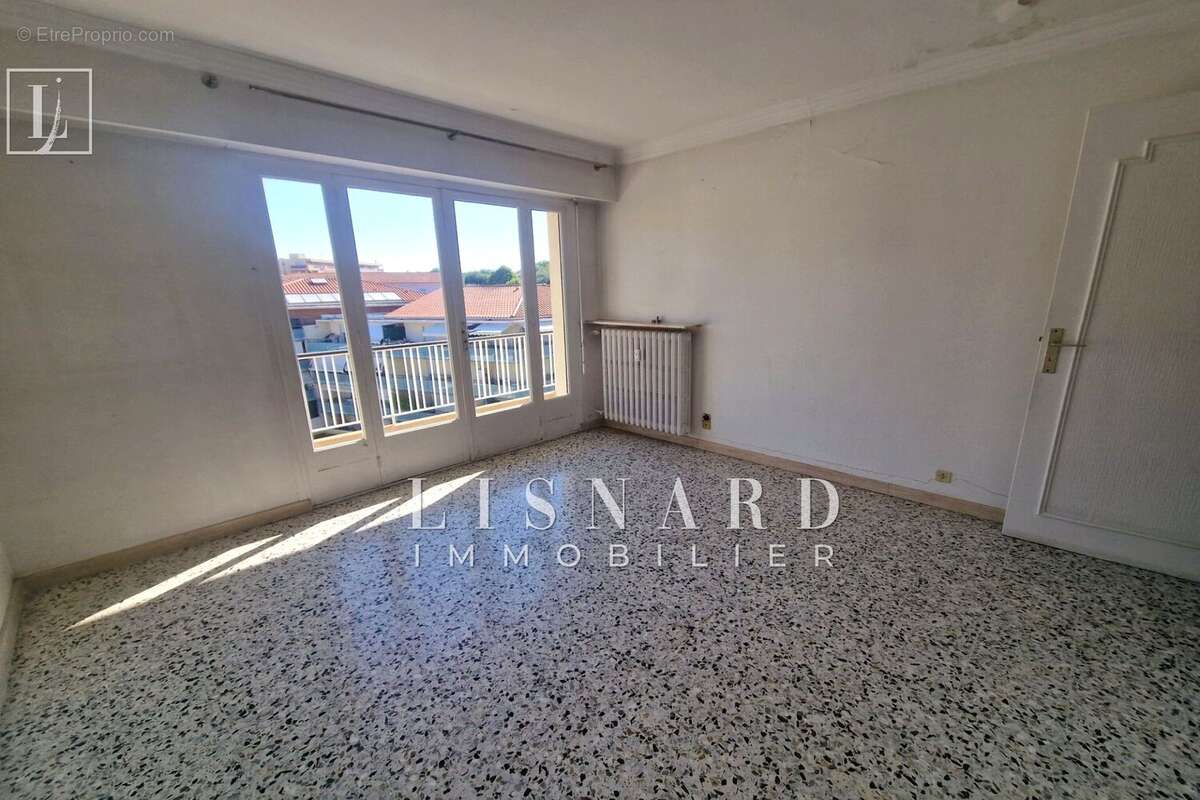 Appartement 35 m² à Vallauris  - photo 3