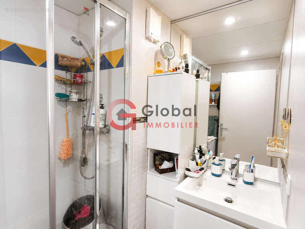 Appartement à FONTAINE