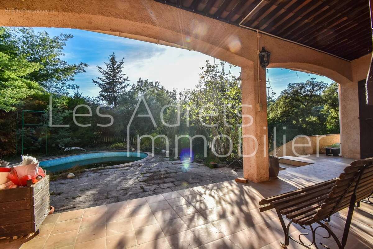 Maison à LES ADRETS-DE-L&#039;ESTEREL