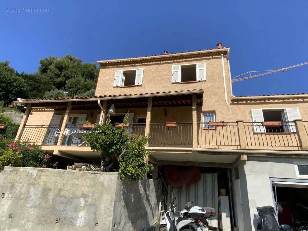 Maison à MENTON