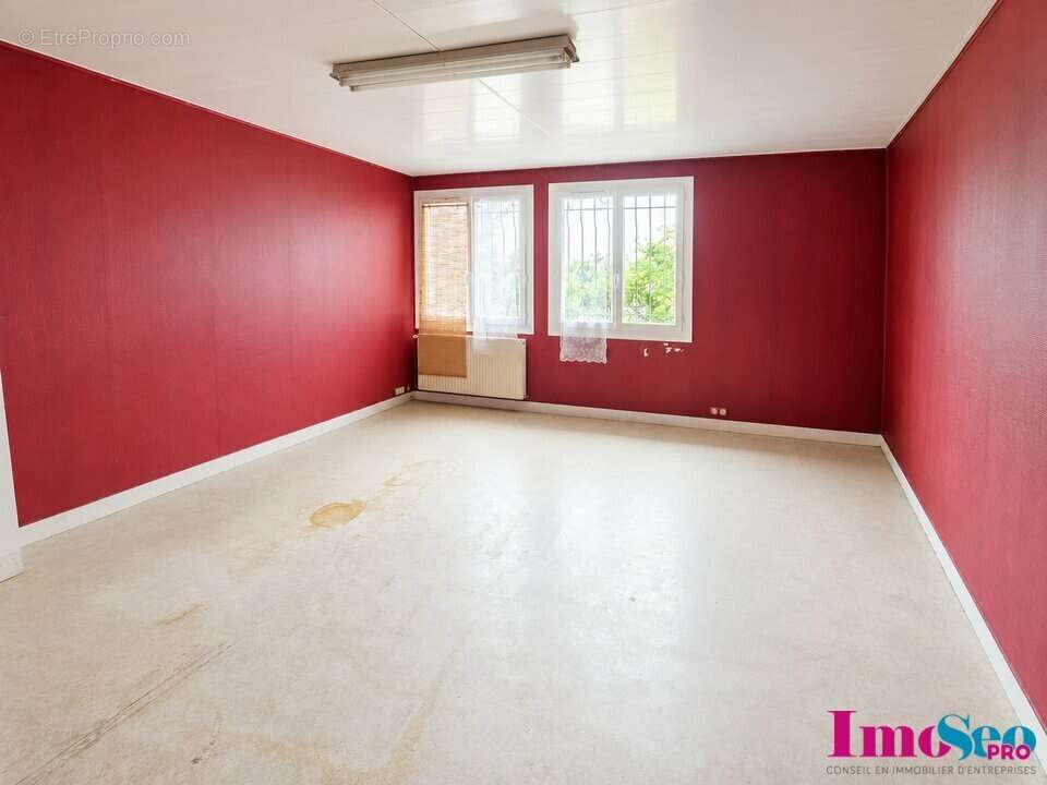 Local commercial à vendre - photo 5