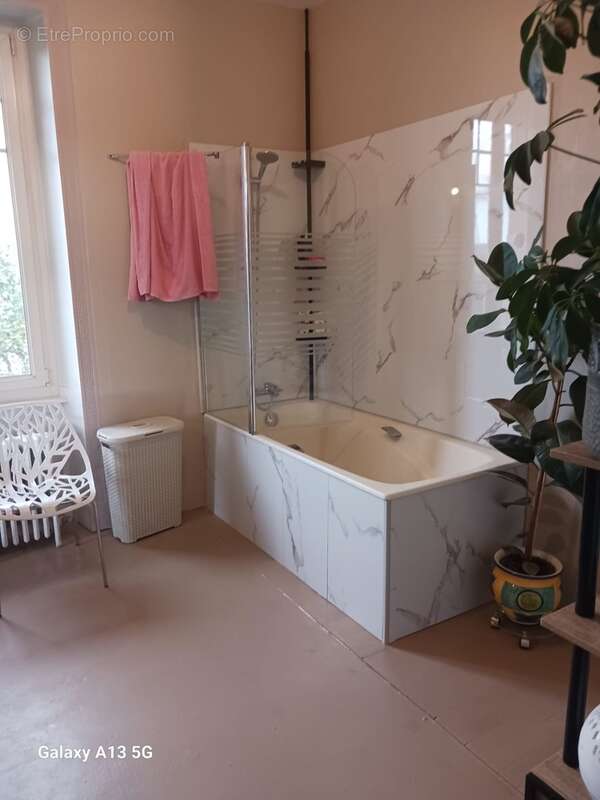 Maison de caractère de 275m2 et ses 1607 m2 de terrain clos - photo 7
