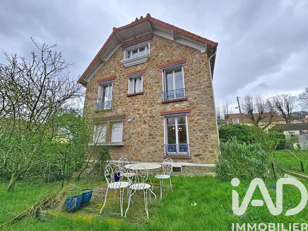 Photo 3 - Maison à VILLEBON-SUR-YVETTE