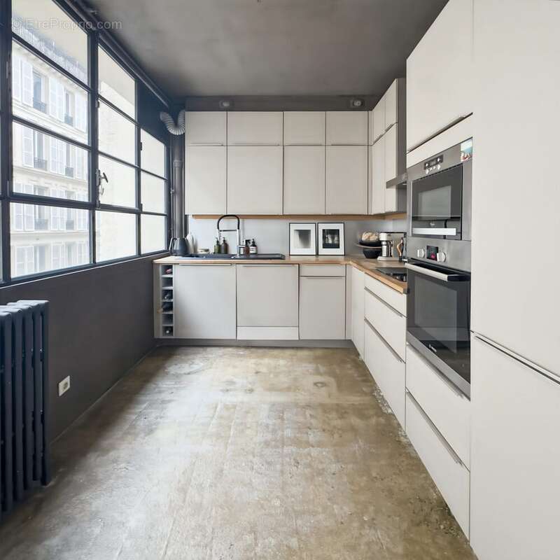 Appartement à PARIS-3E