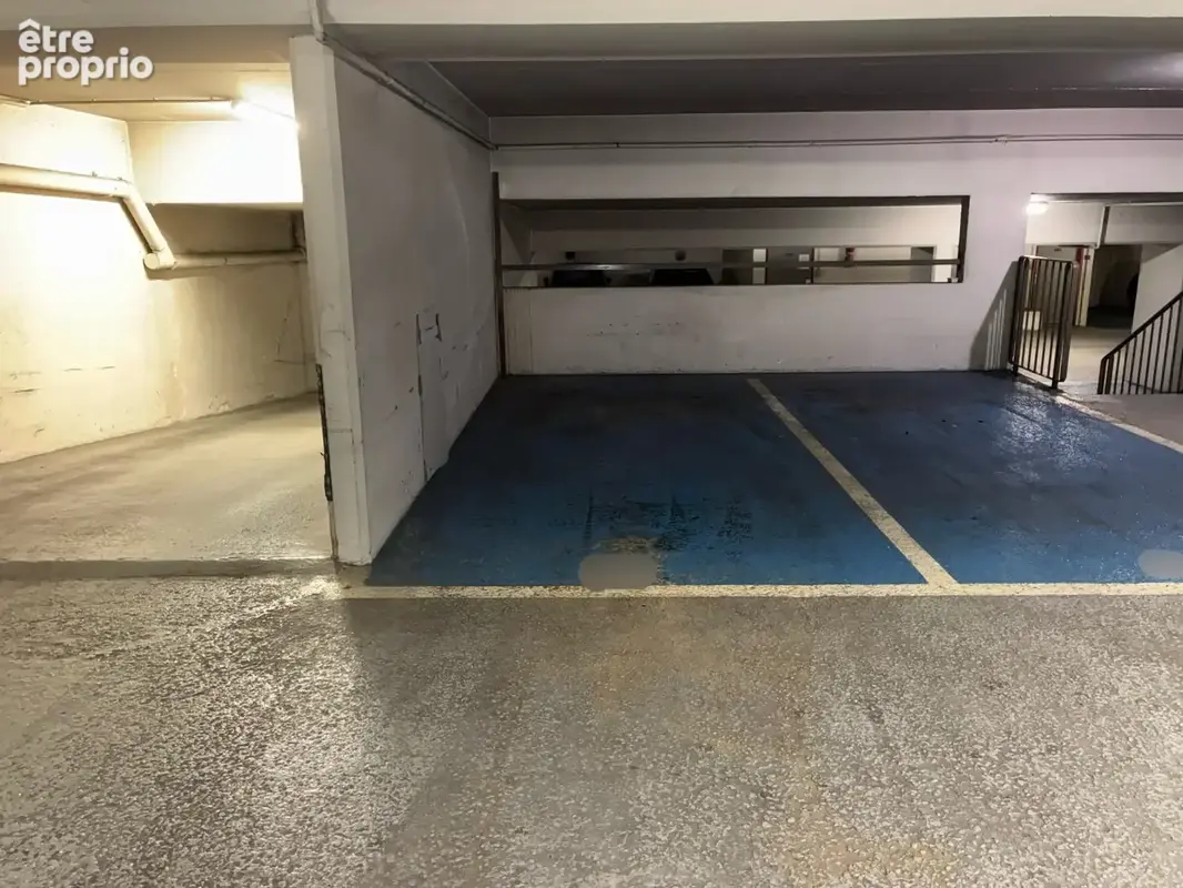 Parking à vendre à Paris-15e (75015) - photo 1
