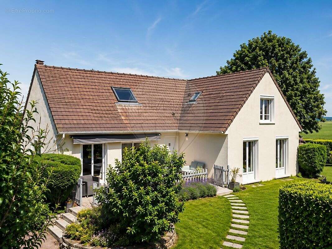 Maison à SENLIS