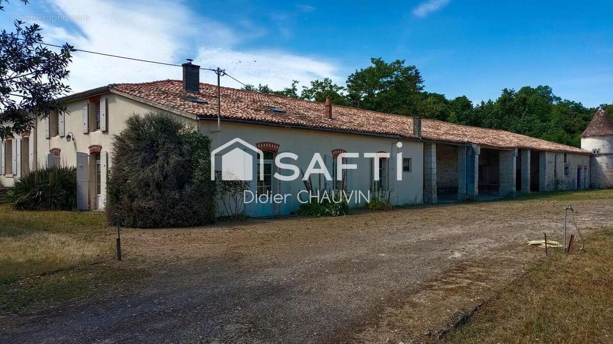 Photo 2 - Maison à AIGREFEUILLE-D'AUNIS