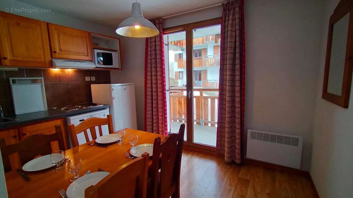 Appartement à ALBIEZ-MONTROND