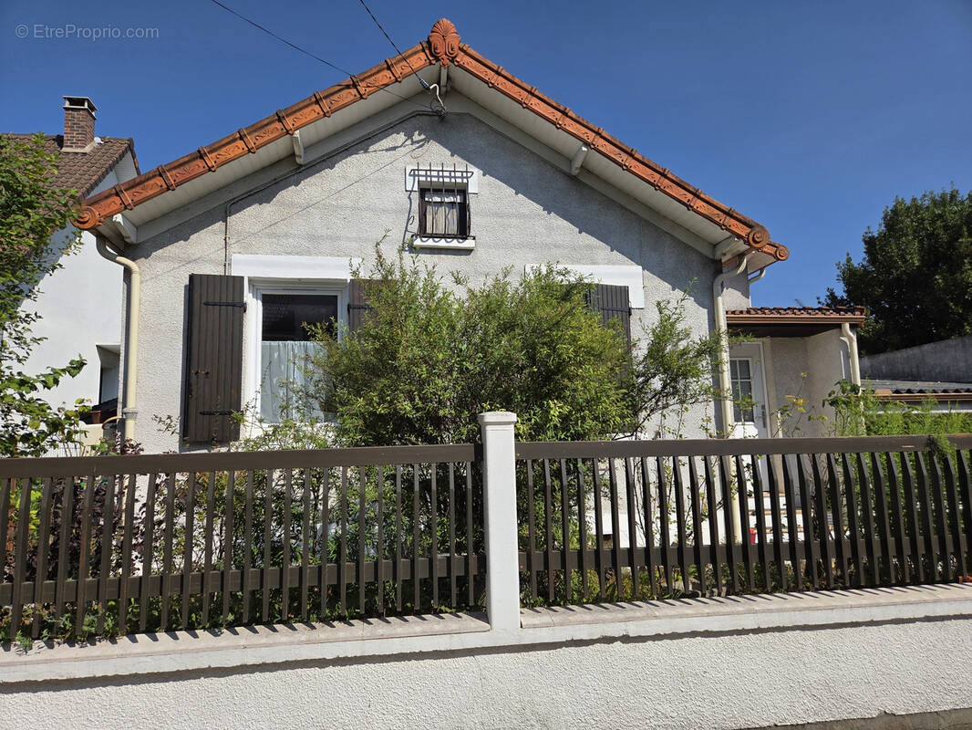 Maison à SAVIGNY-SUR-ORGE