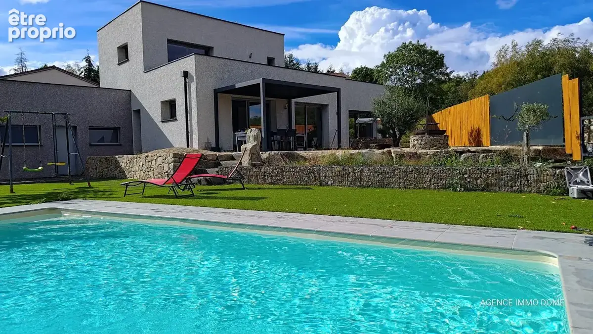villa, 145 m² hab. 1 100 m² de terrain - photo 2