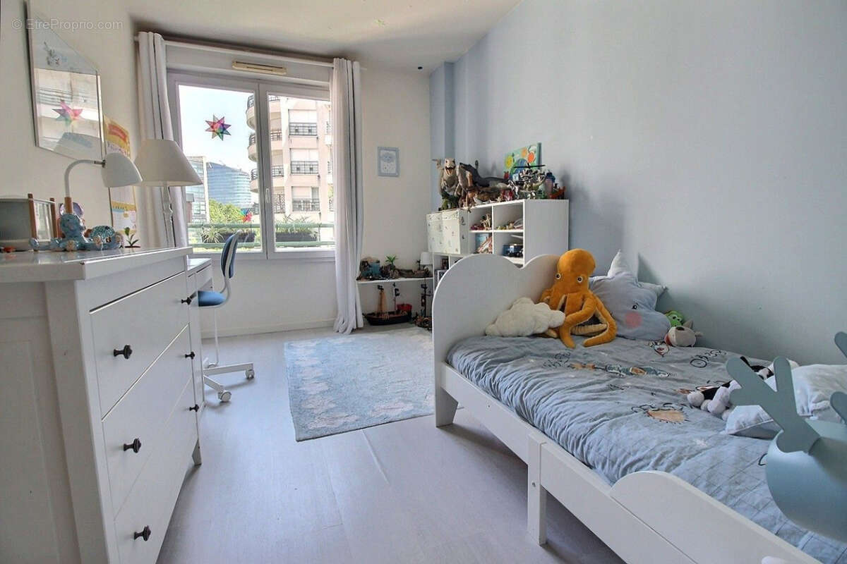 Appartement 81 m² à Issy-Les-Moulineaux  - photo 9