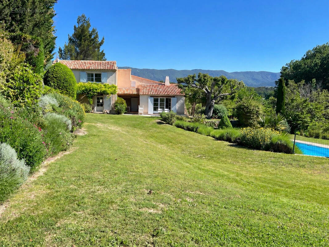 Maison à CUCURON