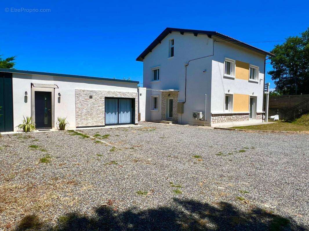 Appartement à LAUNAGUET