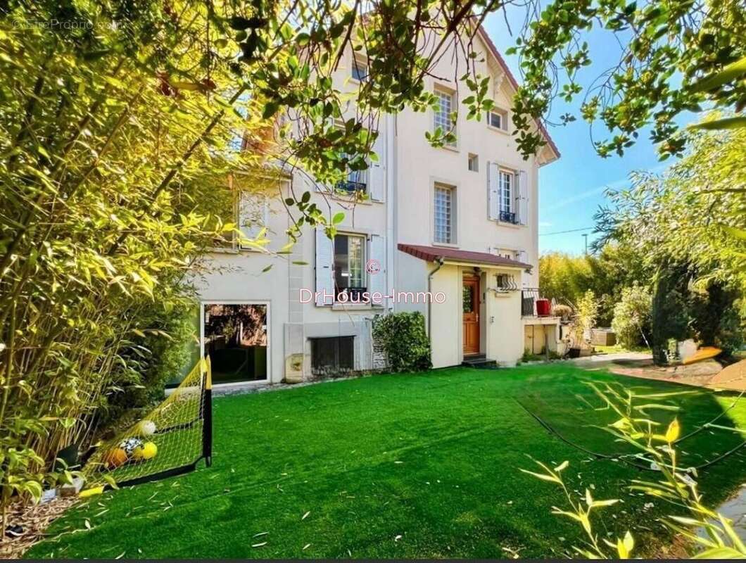 Maison à VILLEMOMBLE