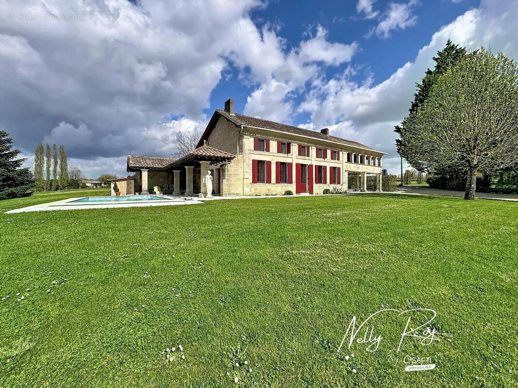Photo 1 - Maison à TIZAC-DE-LAPOUYADE