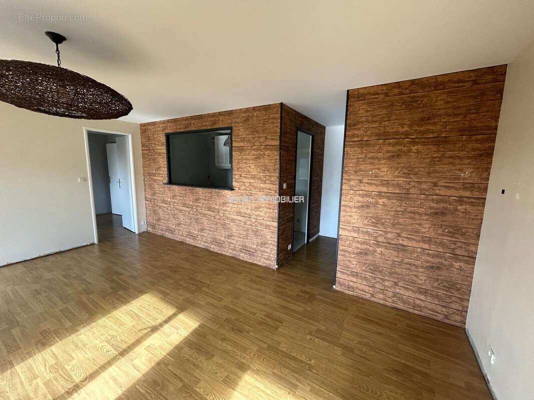 Appartement à RIS-ORANGIS