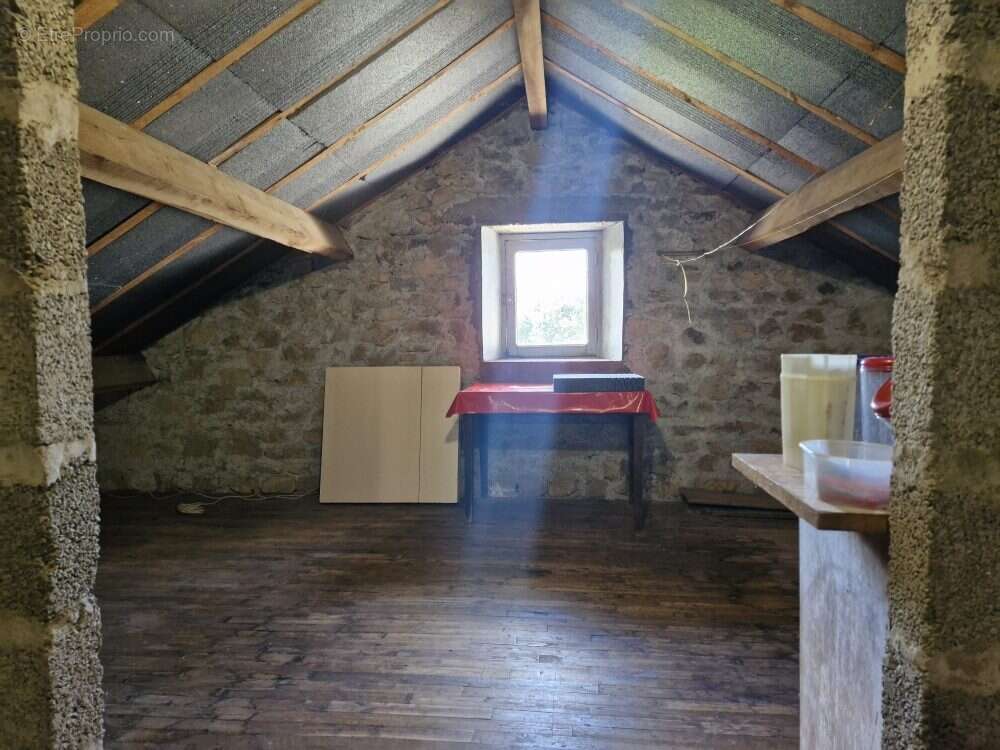 Maison à BOURGANEUF