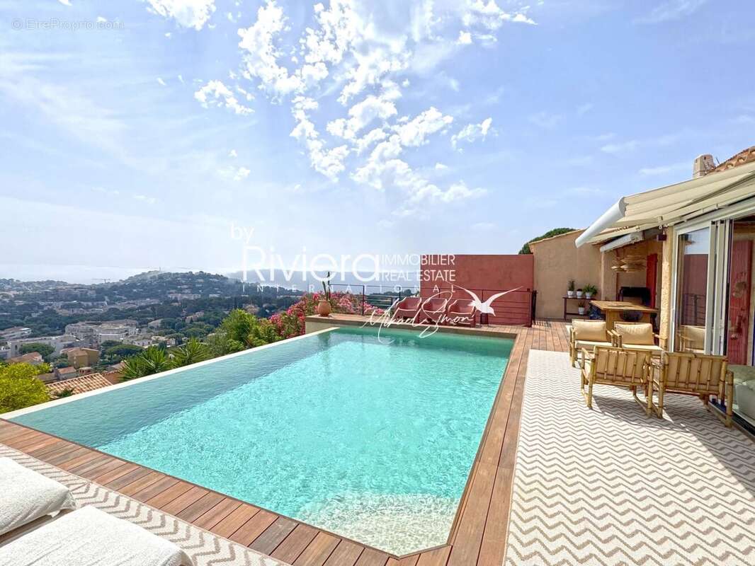 Maison à CAVALAIRE-SUR-MER