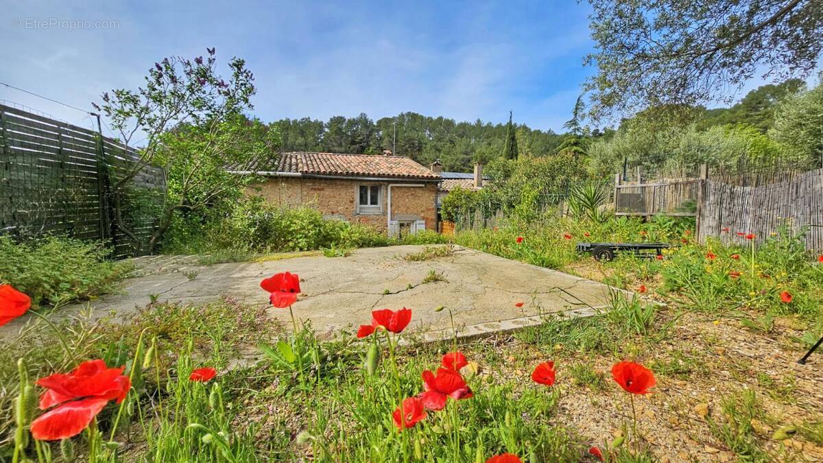 Maison à LE CANNET-DES-MAURES