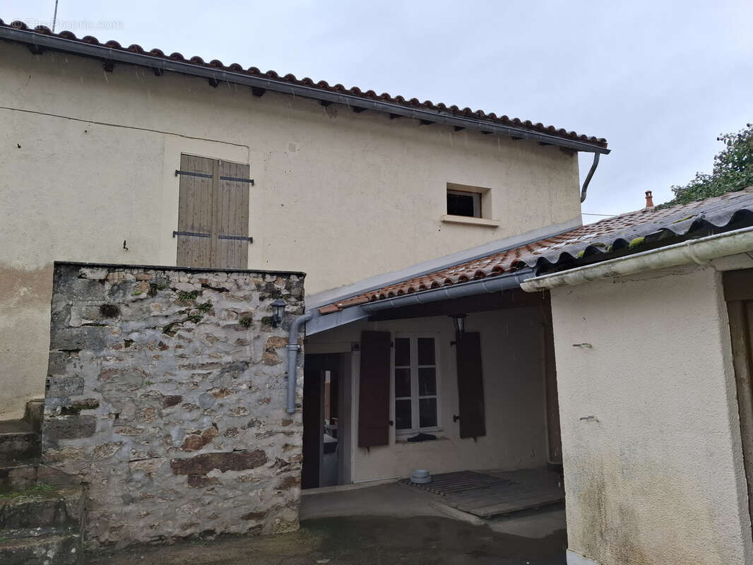 Maison à LE DORAT