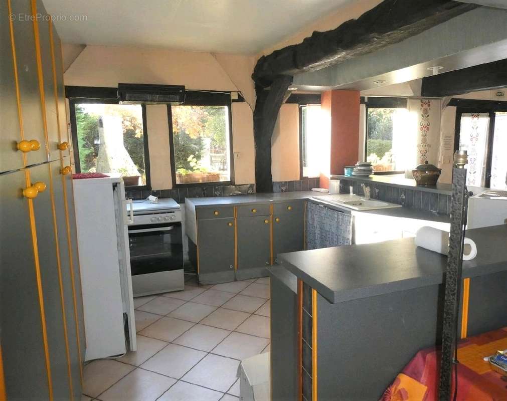 Maison à MARCILLY-LA-CAMPAGNE