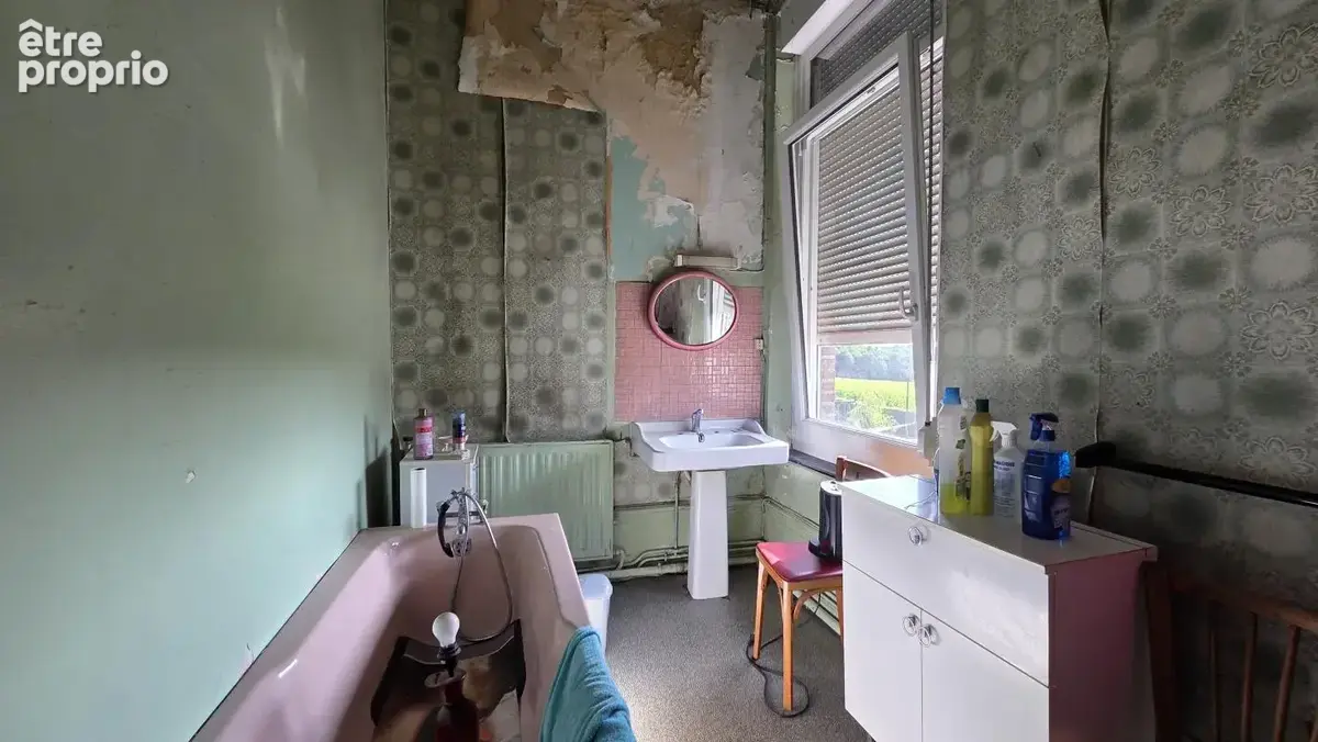 Maison bourgeoise à rénover avec de grandes dépendances située à Wignehies - photo 11