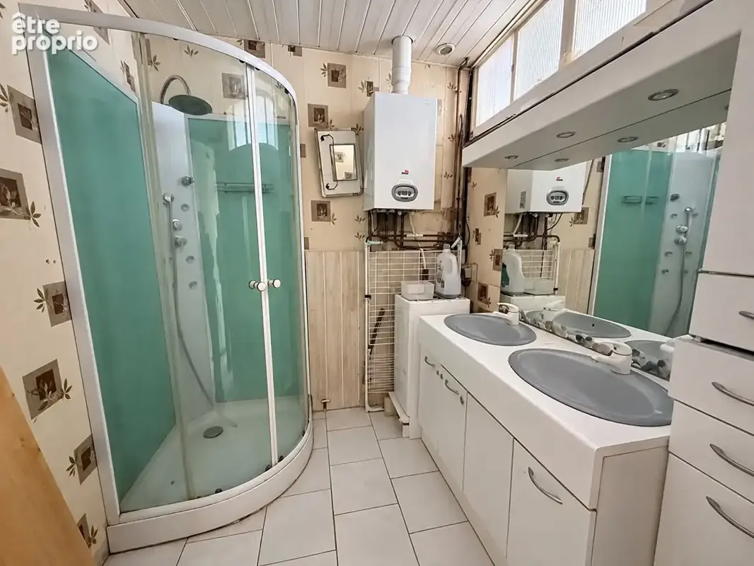 LAPUGNOY - Immeuble mixte commerce et habitation - photo 8