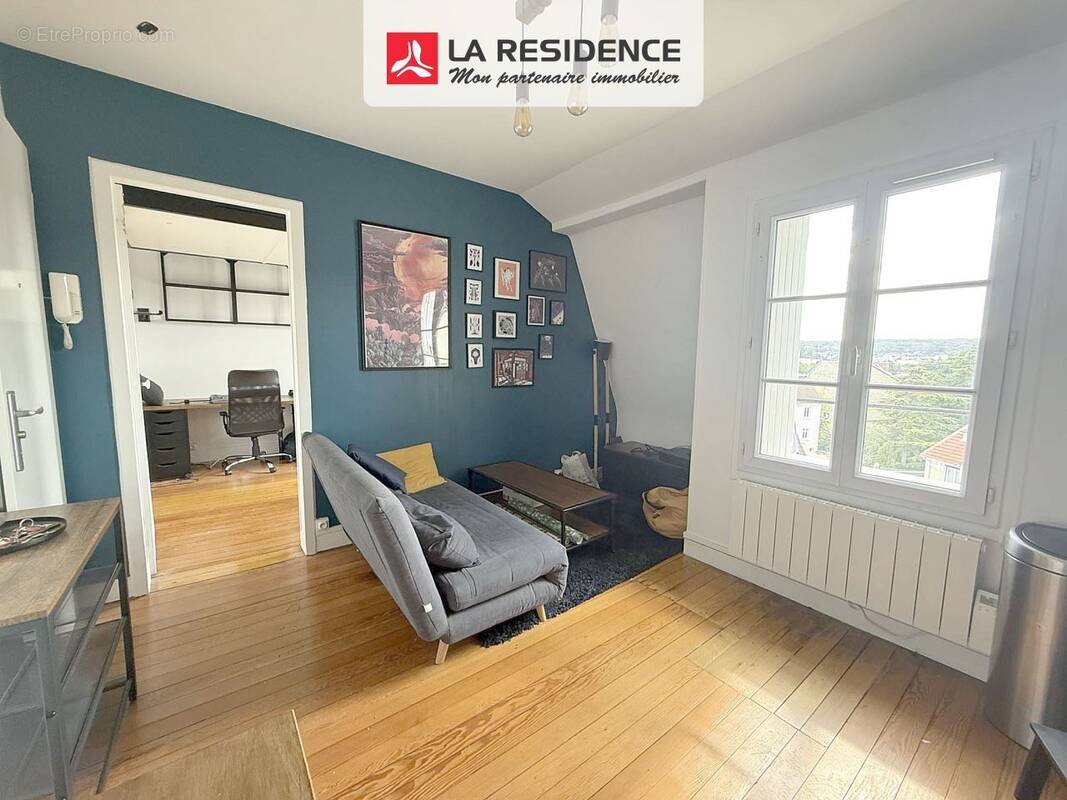 Appartement à CHAVILLE