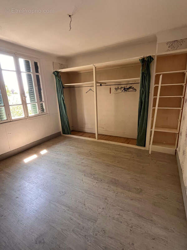 Maison à YZEURE