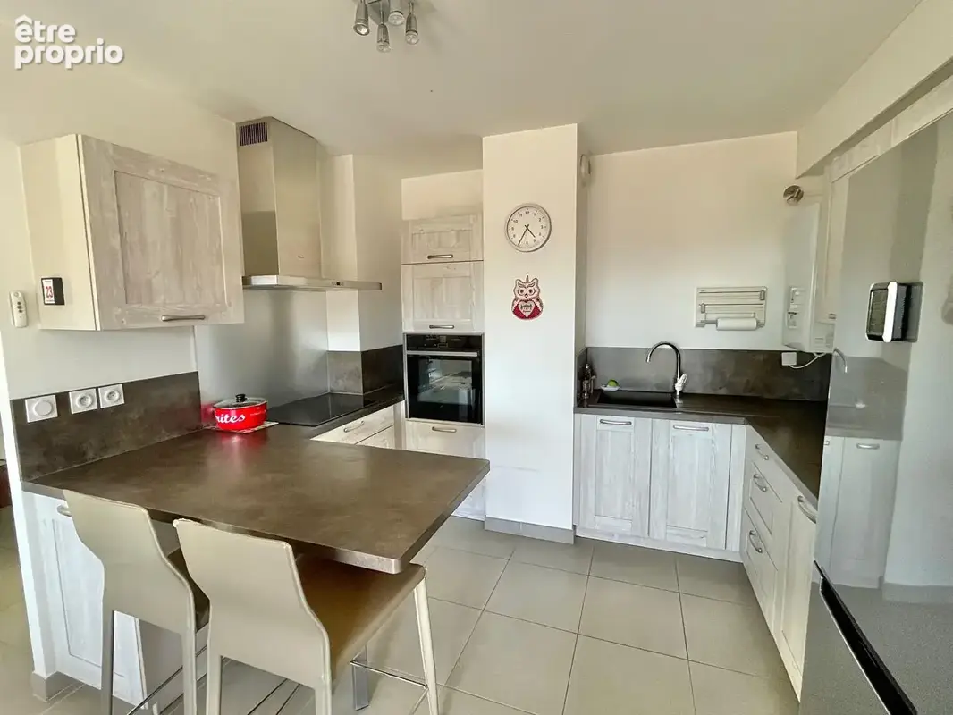 Appartement T3 de 64 m² avec garage à BOURGOIN-JALLIEU (Centre-ville) - photo 3