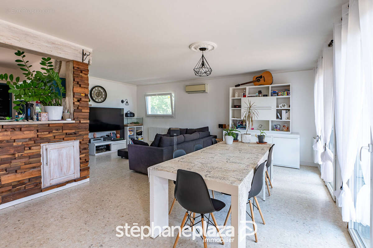 Maison à LA VILLE-DIEU-DU-TEMPLE