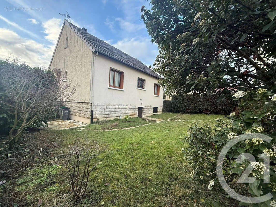 Maison à FOSSES