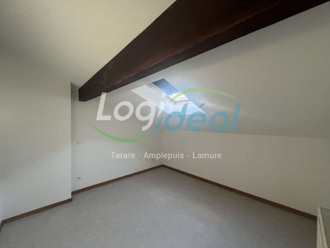 Appartement à LE COTEAU