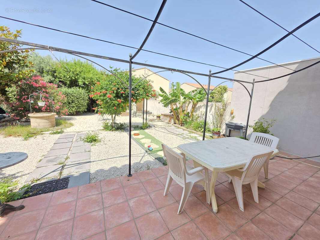 Maison à CHATEAUNEUF-LES-MARTIGUES