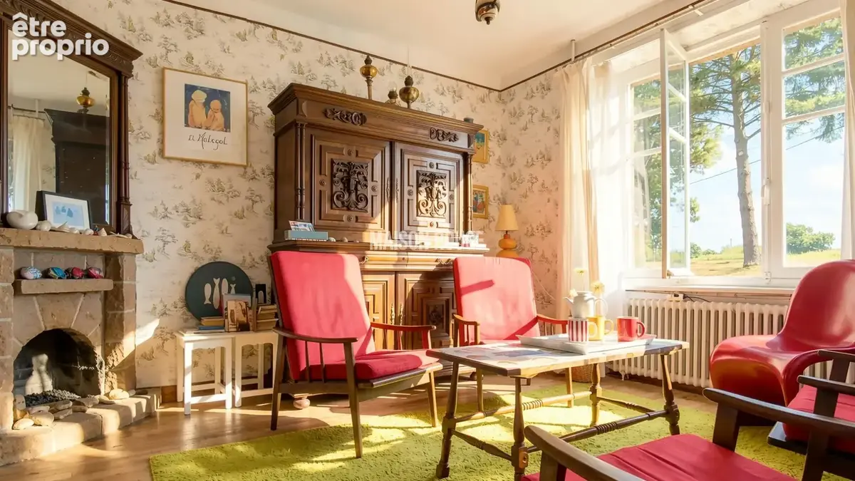 Maison familiale à vendre à Ploëzal , 4 chambres, grenier aménageable et terrain de 1 550 m² - photo 3