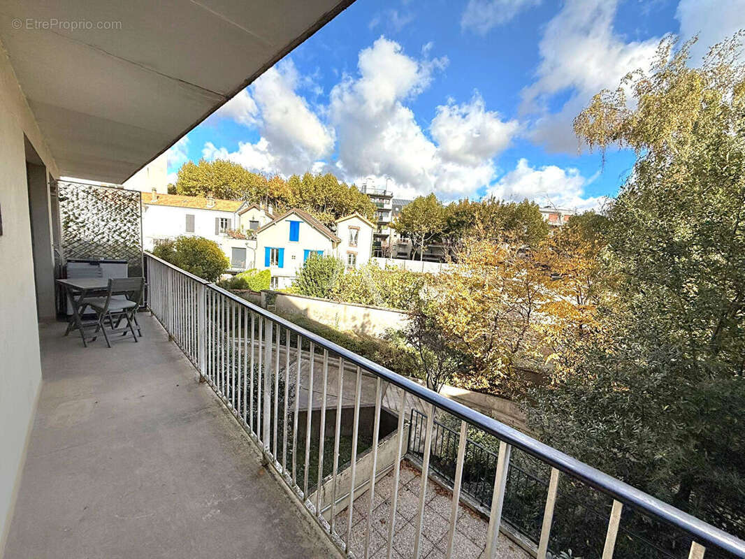 Appartement à LE PERREUX-SUR-MARNE