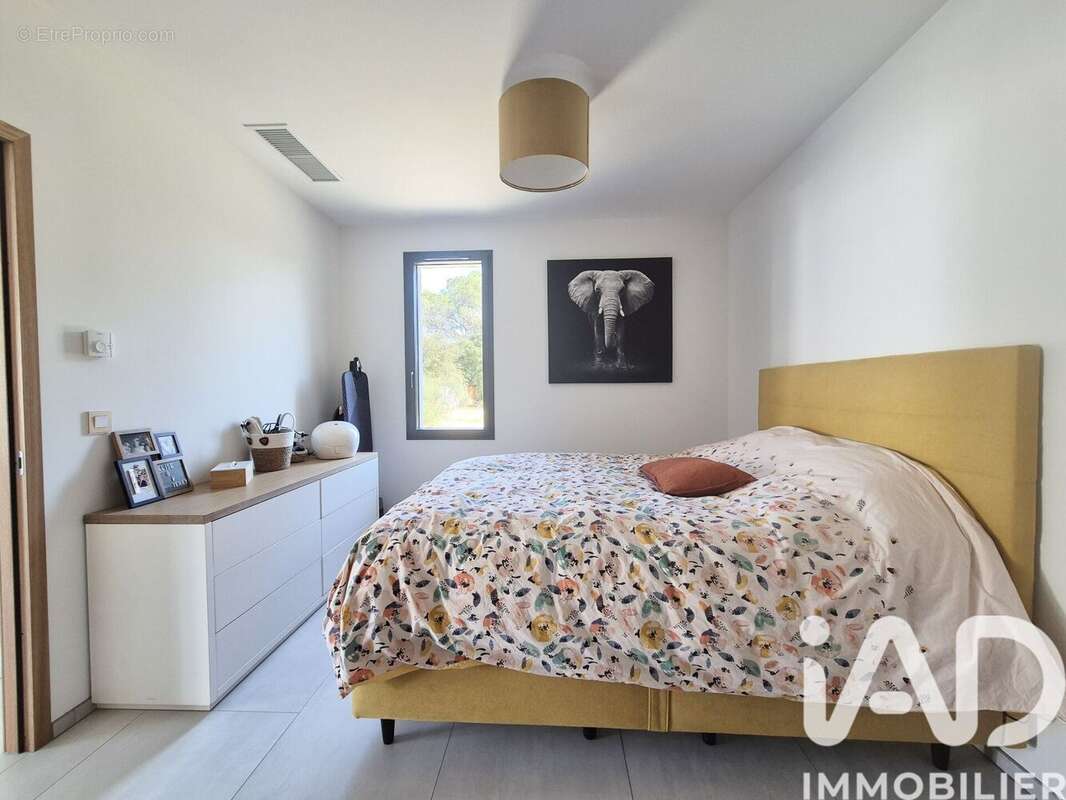 Maison 69 m² à Rognes  - photo 5