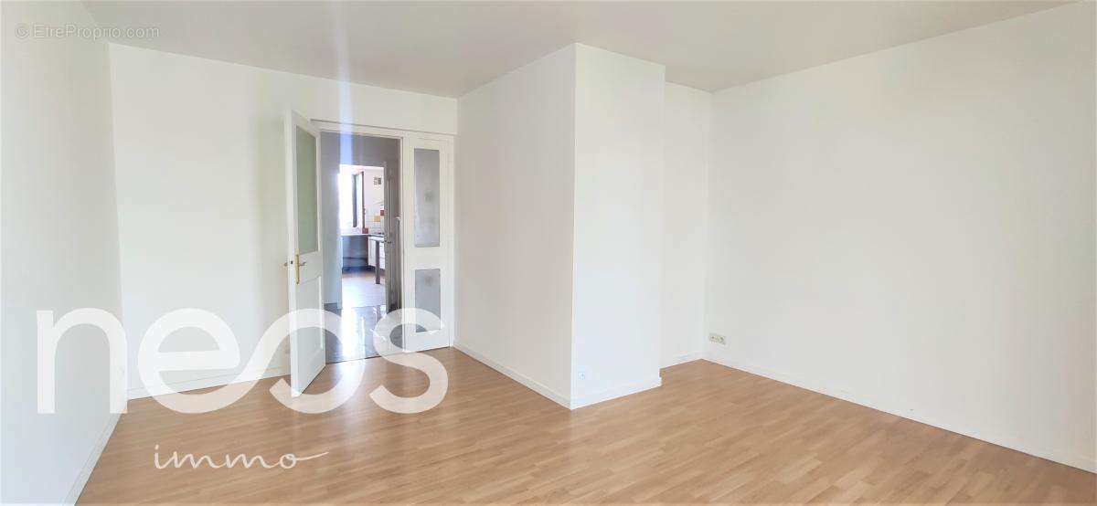 Appartement à LE PERREUX-SUR-MARNE